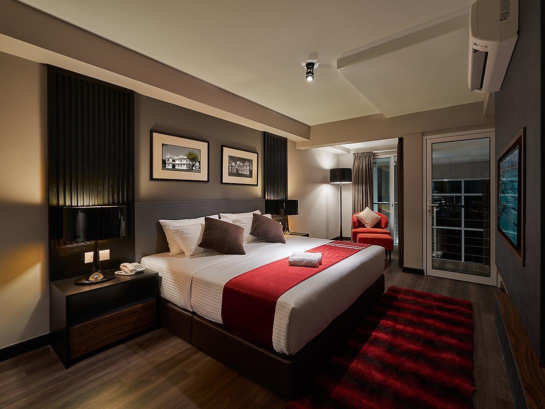 Maritime Luxury Suites George Town Exteriör bild